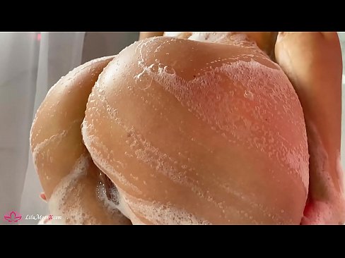❤️ Brunette, Duşda Güclü Orgazm Vermək üçün Vibratorla Pişiyi Mastürbasyon Etdirir ️ Sikiş videosu bizdə ❌❤